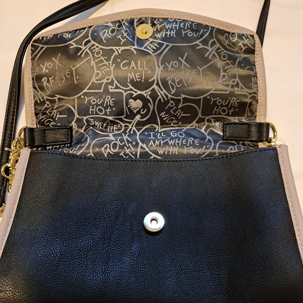 Betsey Johnson bag - Picture 2 of 4